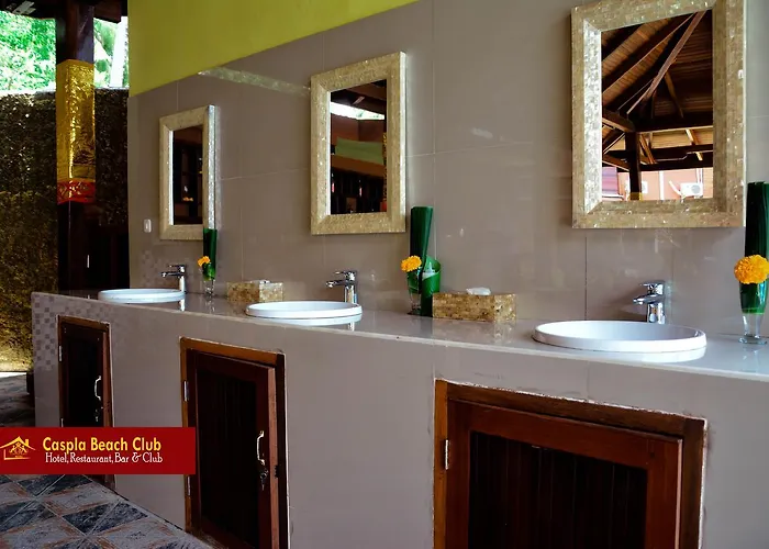 Hotel Caspla Beach Resto And Bar 3*